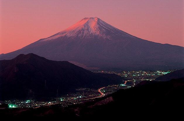 都留市の高川山から見た富士山